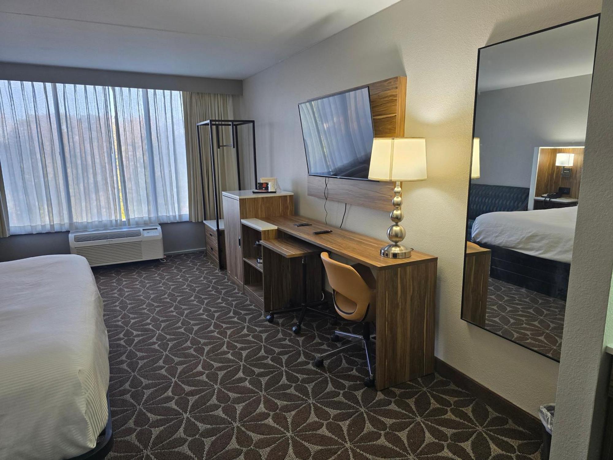 Wyndham Garden Williamsburg Busch Gardens Area Hotel Bagian luar foto