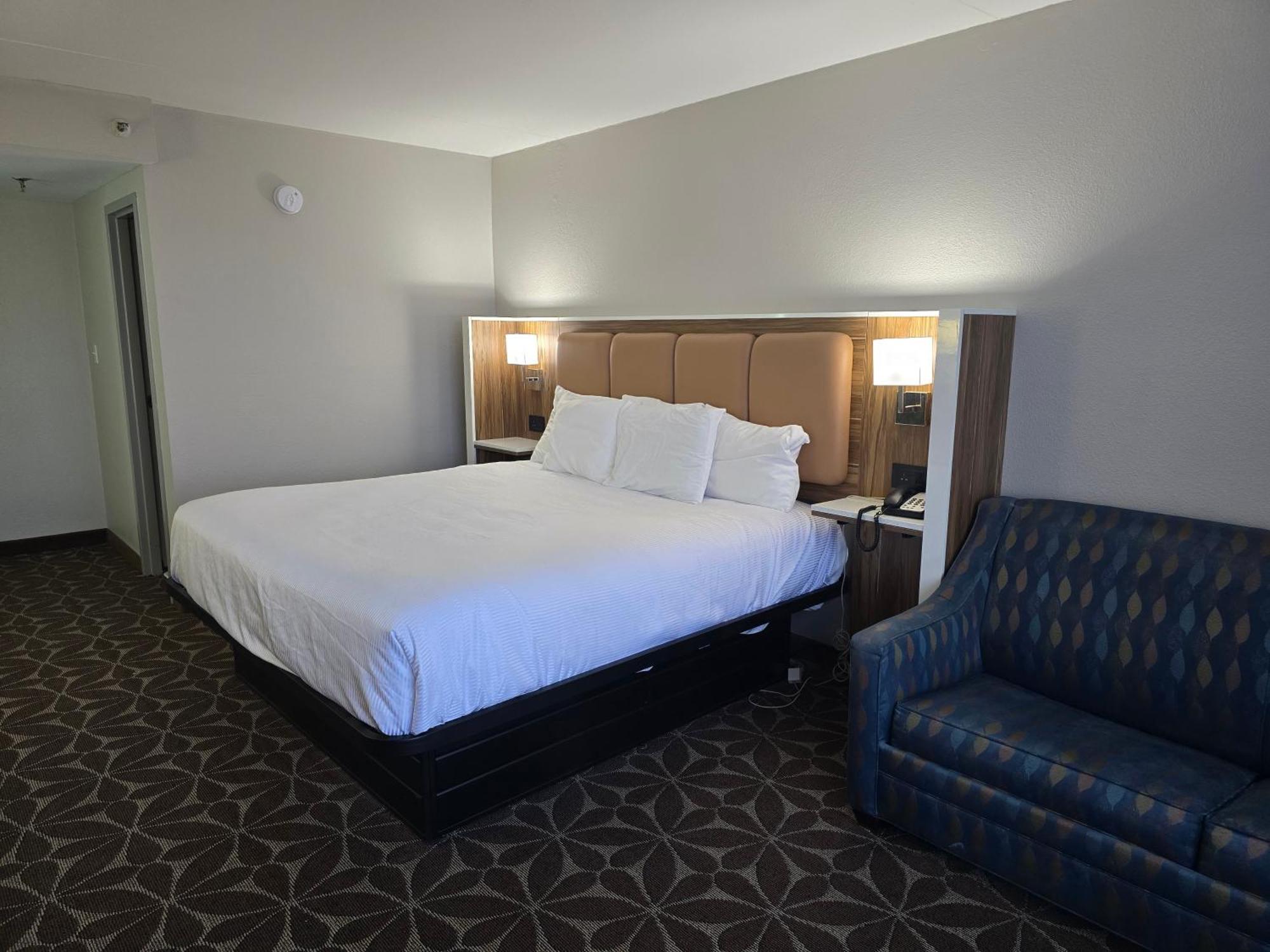 Wyndham Garden Williamsburg Busch Gardens Area Hotel Bagian luar foto