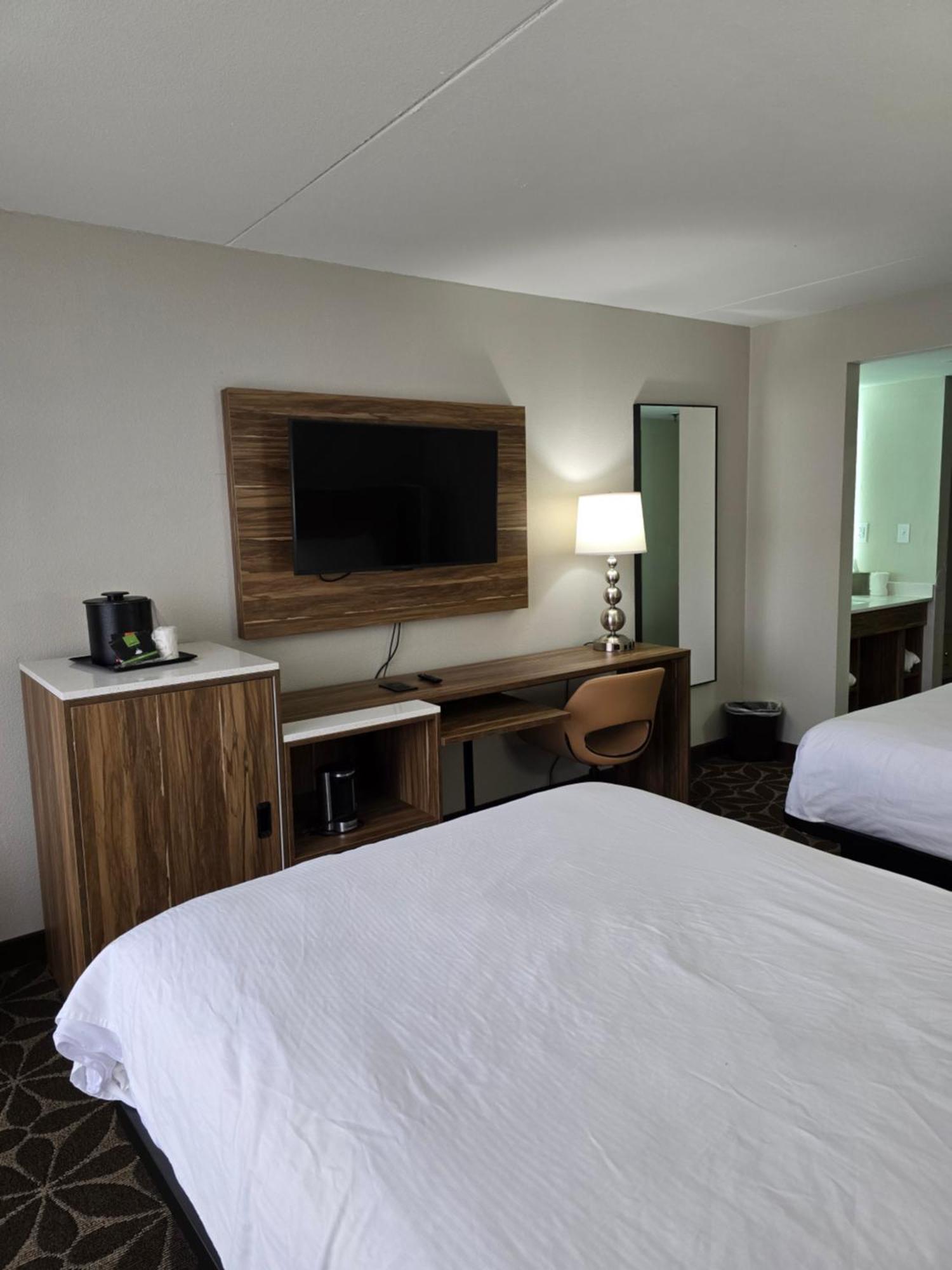 Wyndham Garden Williamsburg Busch Gardens Area Hotel Bagian luar foto