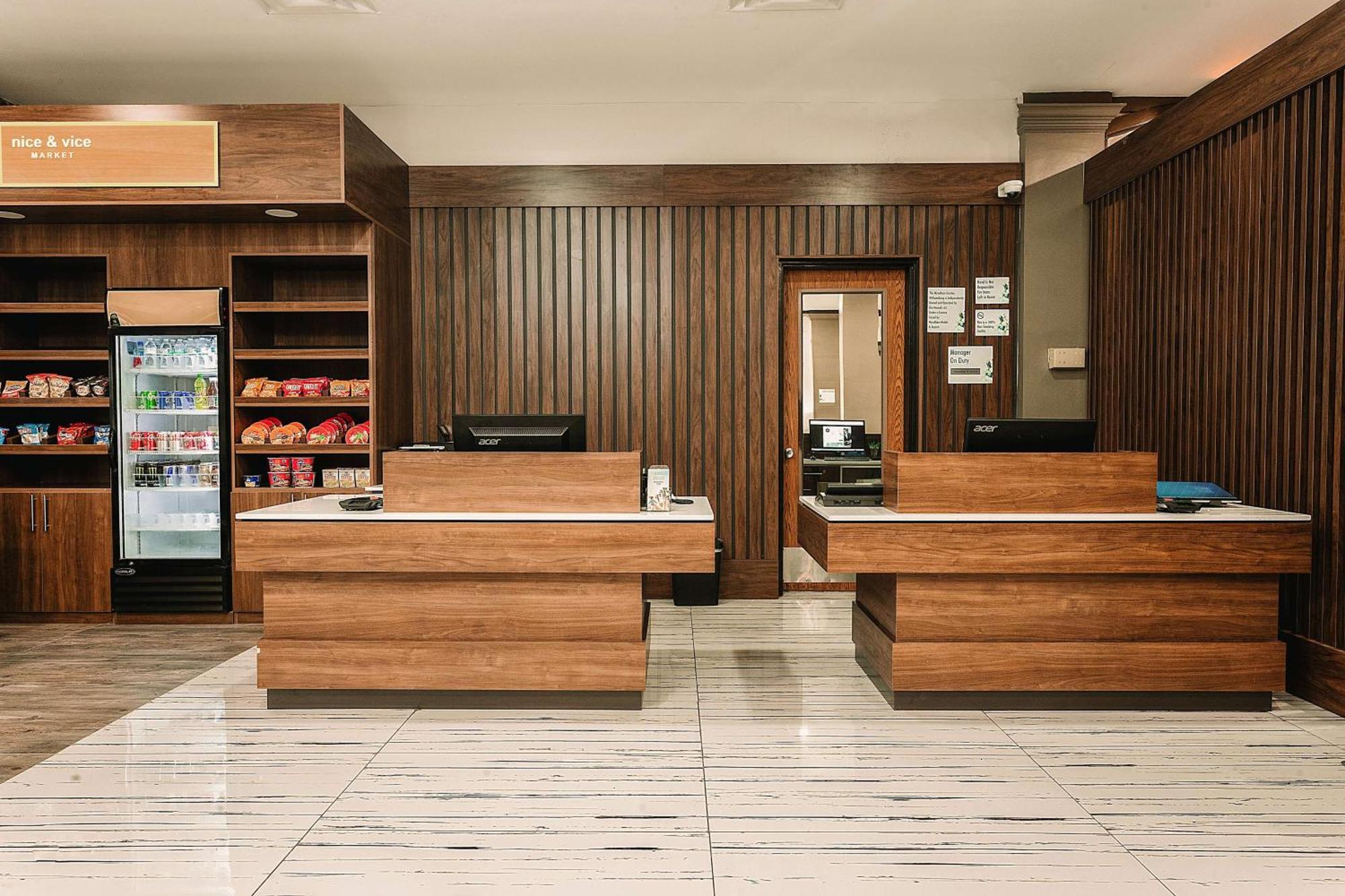 Wyndham Garden Williamsburg Busch Gardens Area Hotel Bagian luar foto